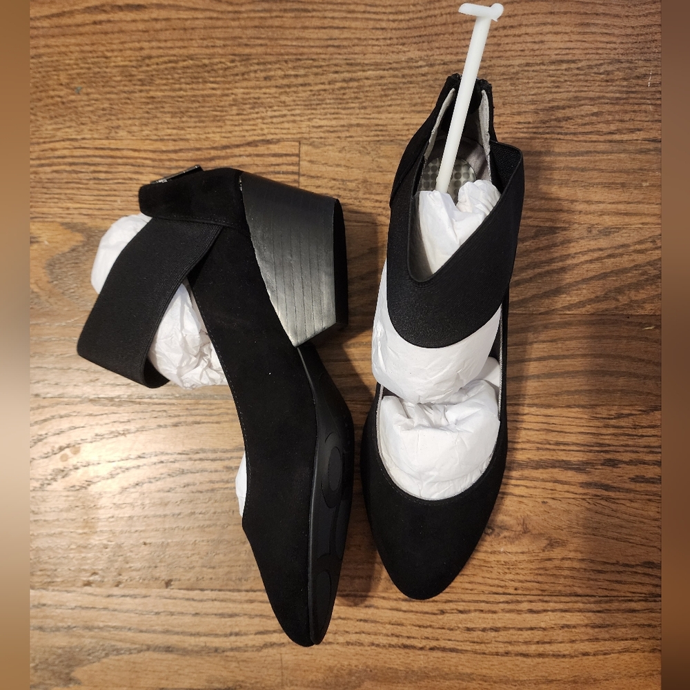 Com + Sens Black Heels